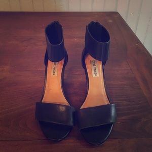 Steve Madden Black Leather Wedges